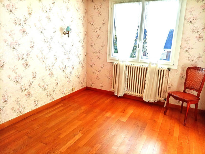 Maison - 93 m² - 5 pièces