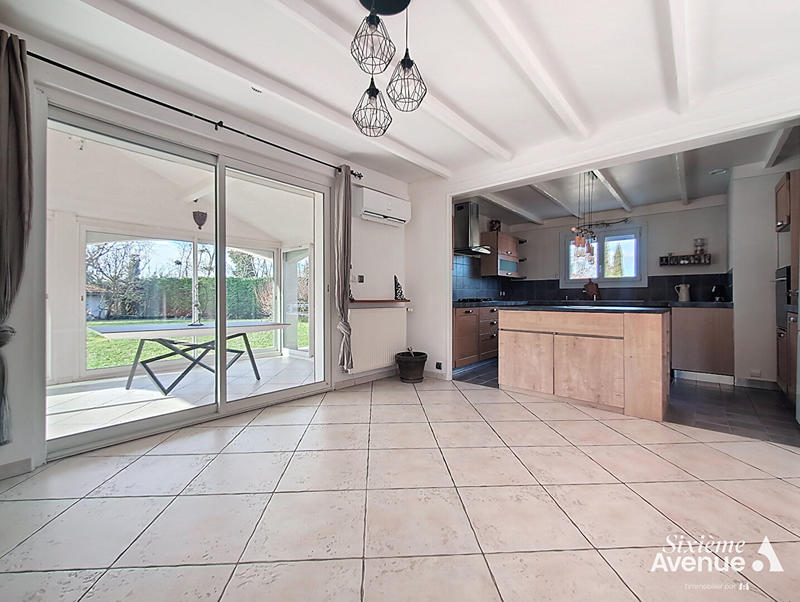 Maison - 142 m² - 7 pièces