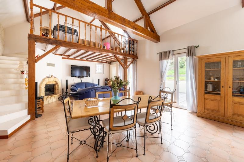 Maison ancienne - 177 m² - 7 pièces