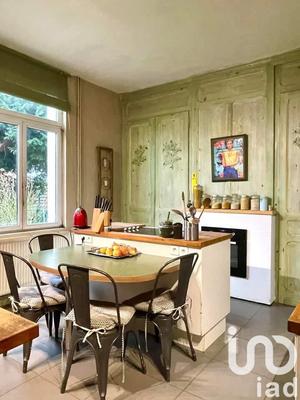 Maison - 158 m² - 7 pièces