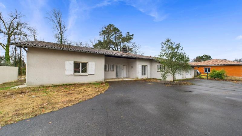 Maison - 180 m² - 6 pièces