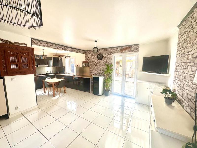 Maison - 81 m² - 4 pièces