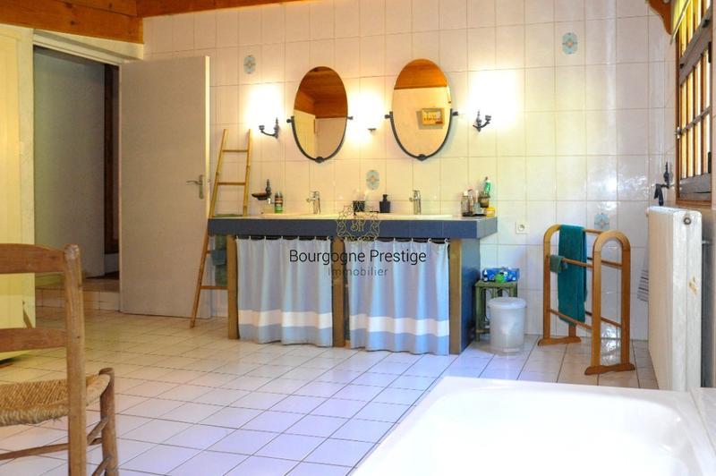 Maison - 195 m² - 8 pièces