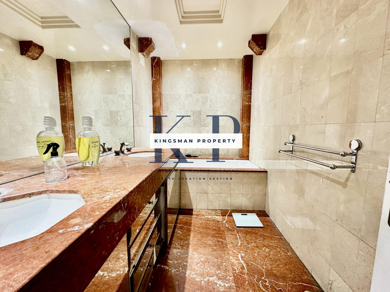 Appartement - 128 m² - 4 pièces