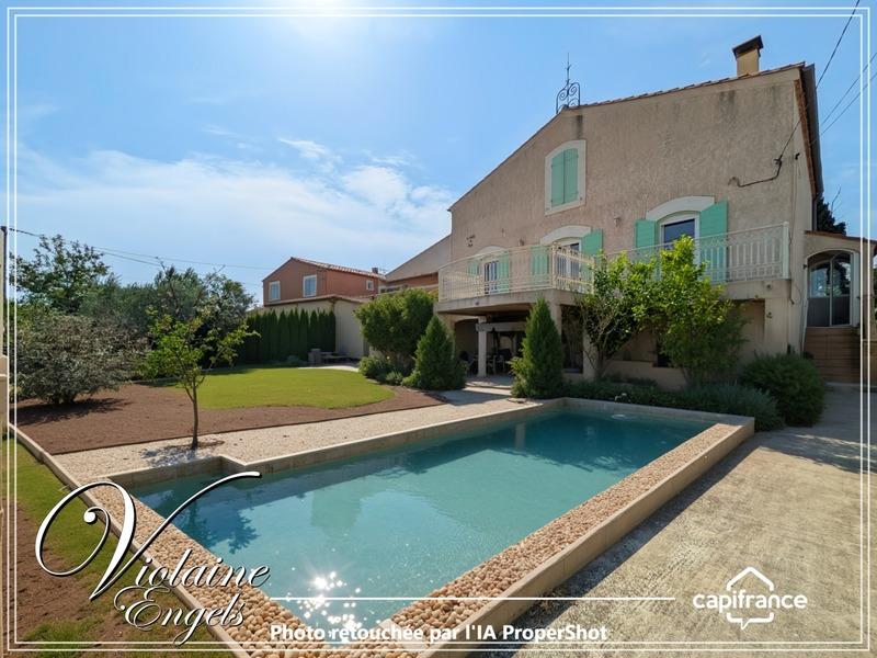 Maison - 184 m² - 9 pièces