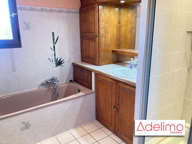 Maison - 190 m² - 8 pièces