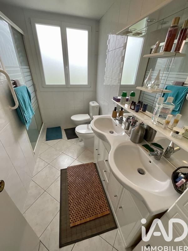 Maison - 137 m² - 6 pièces