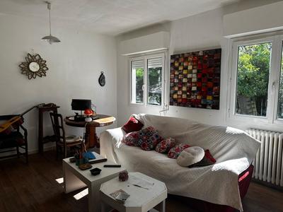 Maison - 98 m² - 5 pièces