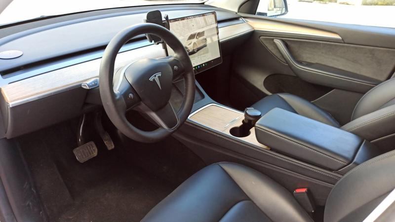 Tesla Model y 351 Dual motor Awd Long Range