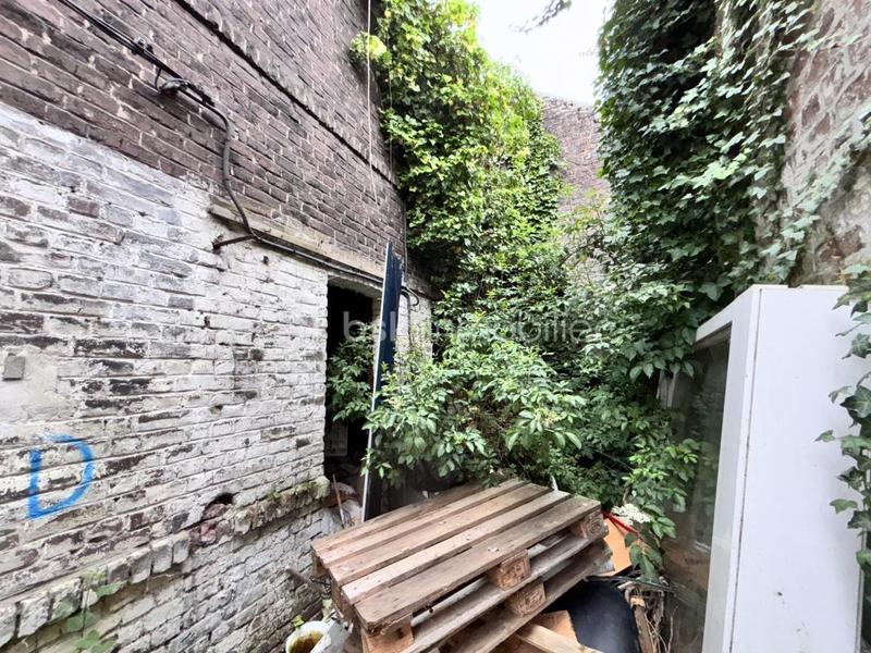 Immeuble - 100 m² - 10 pièces