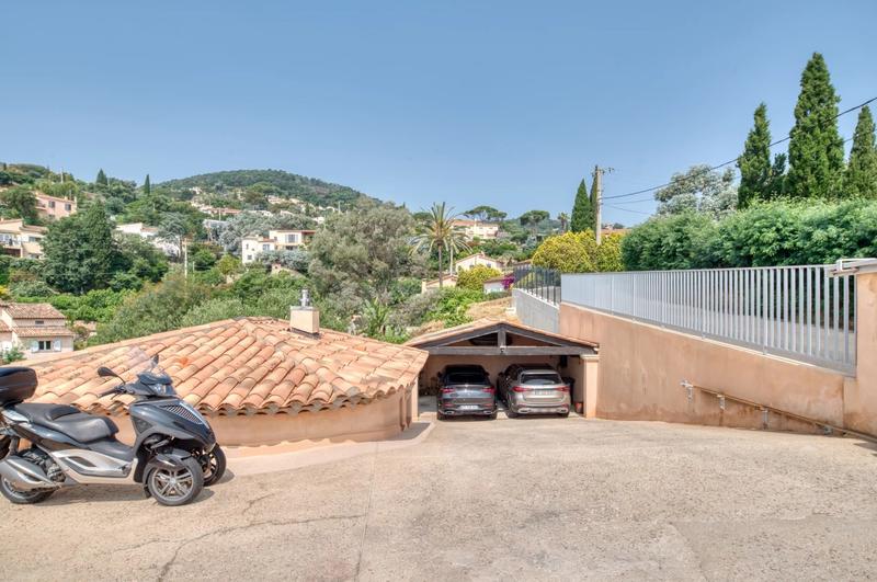 Villa - 221 m² - 5 pièces