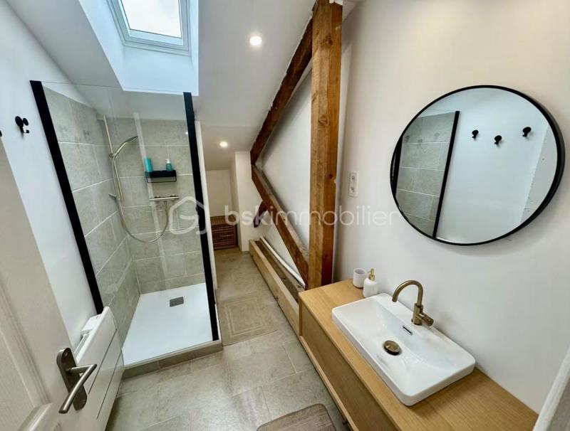 Maison traditionnelle - 160 m² - 5 pièces