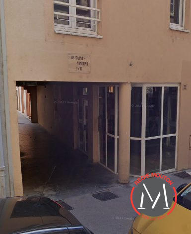 Parking / Garage - 12 m²