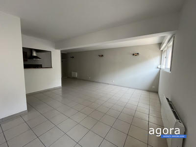 Appartement - 60 m² - 2 pièces