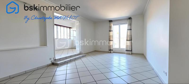 Appartement - 77 m² - 3 pièces
