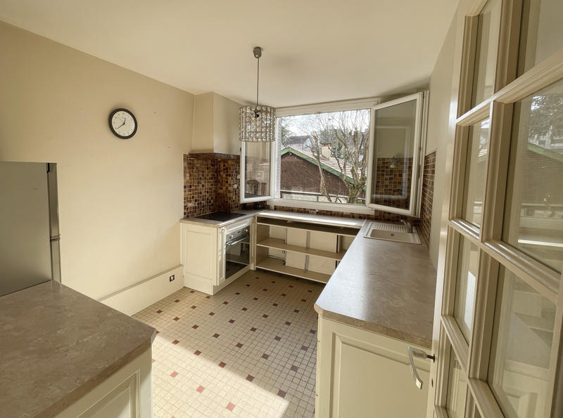 Appartement - 80 m² - 3 pièces