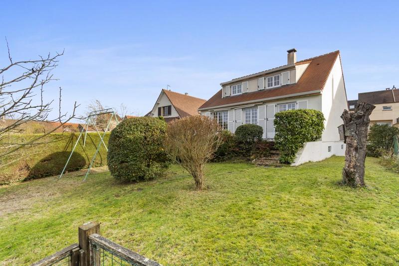 Maison - 134 m² - 7 pièces