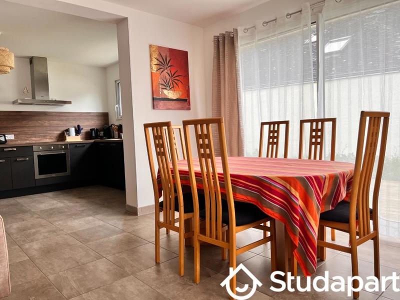 Chambre - 15 m² - 1 pièce