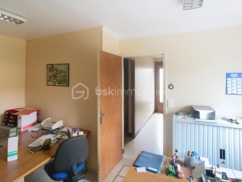 Maison - 241 m² - 6 pièces