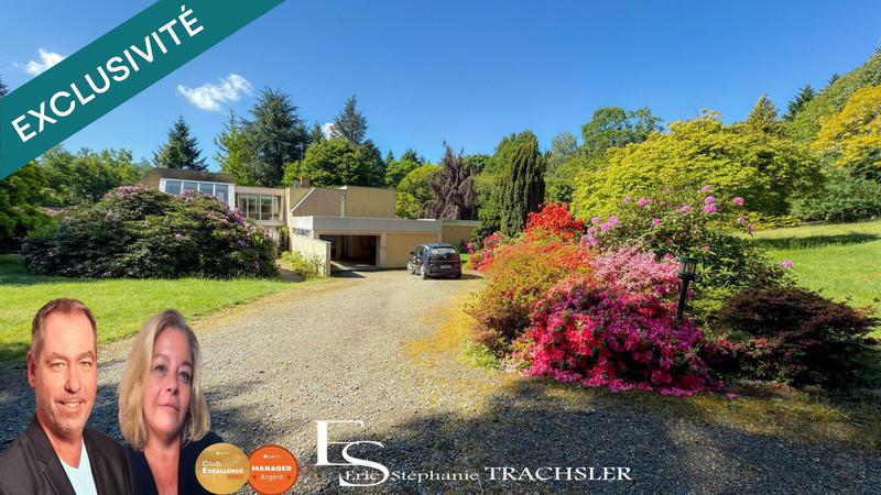 Maison - 304 m² - 12 pièces