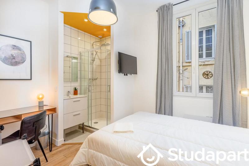 Chambre - 10 m² - 1 pièce