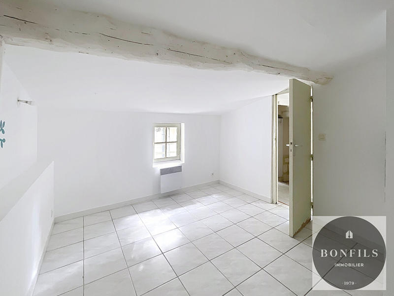 Appartement - 82 m² - 3 pièces