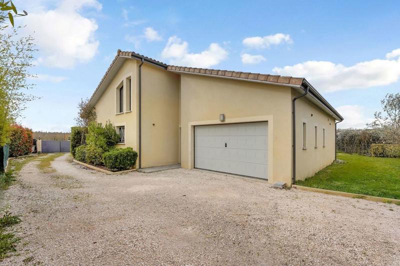 Maison - 184 m² - 6 pièces