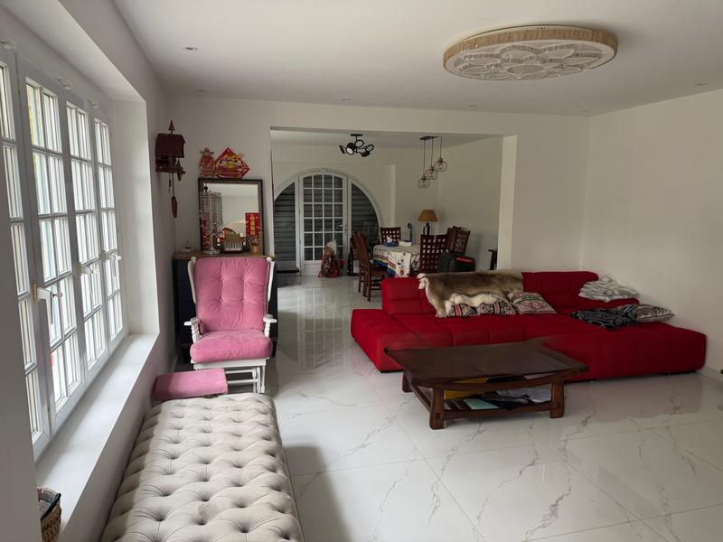 Maison ancienne - 107 m² - 10 pièces