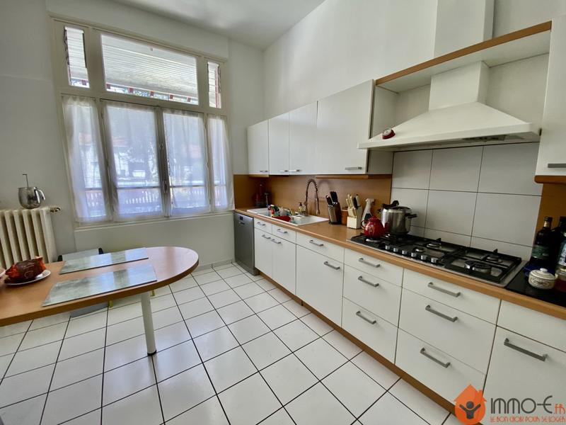 Maison - 180 m² - 7 pièces