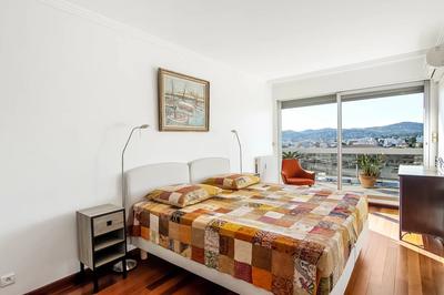 Appartement - 90 m² - 3 pièces