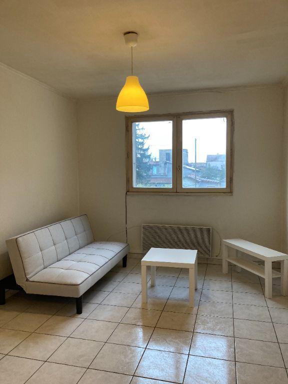 Studio - 21 m² - 1 pièce