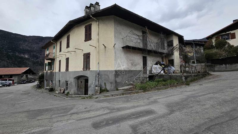 Maison - 190 m² - 7 pièces