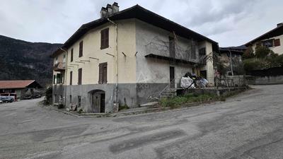 Maison - 190 m² - 7 pièces