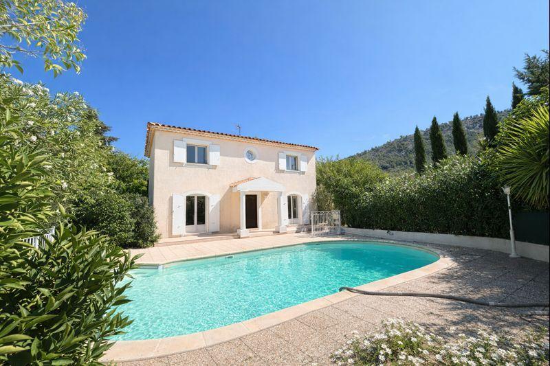 Villa - 123 m² - 4 pièces