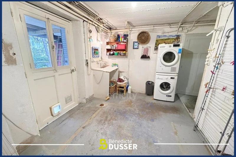 Maison - 195 m² - 7 pièces