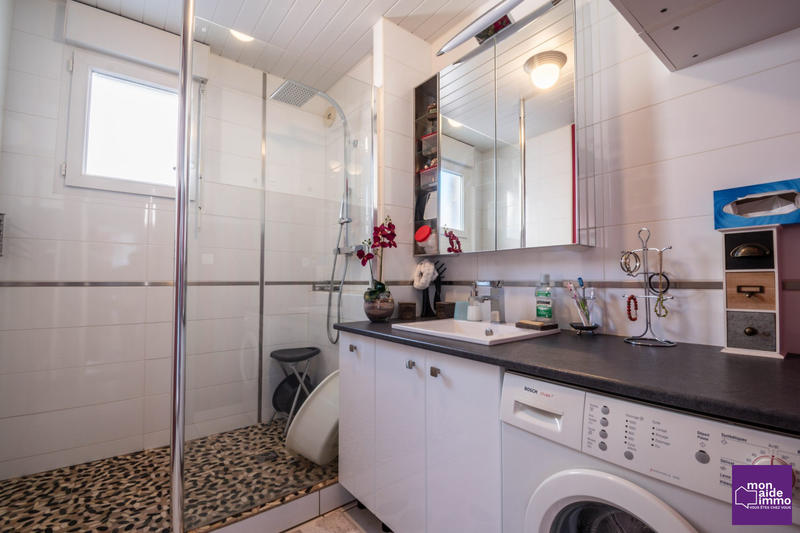 Appartement - 83 m² - 4 pièces