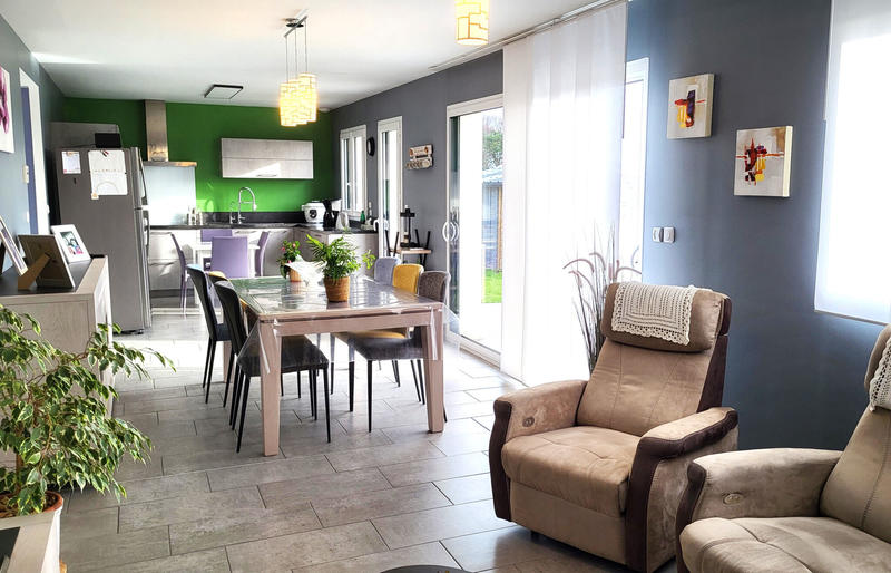 Maison - 122 m² - 7 pièces