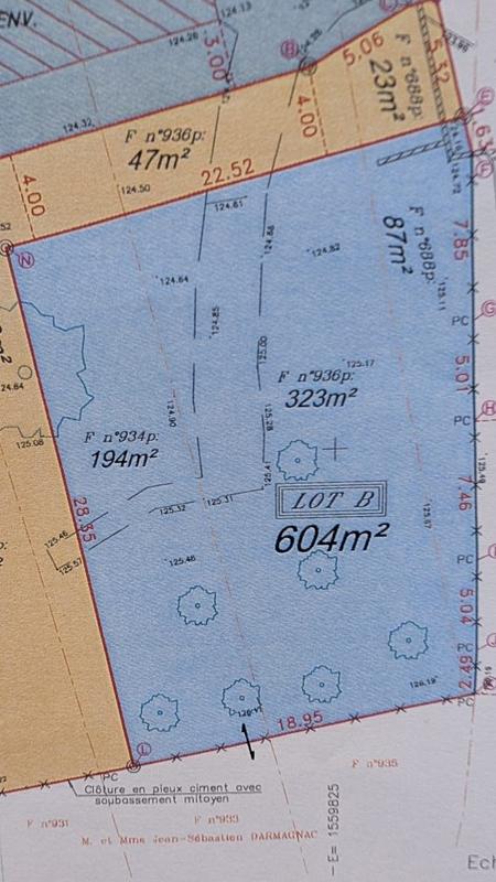 Terrain - 604 m²