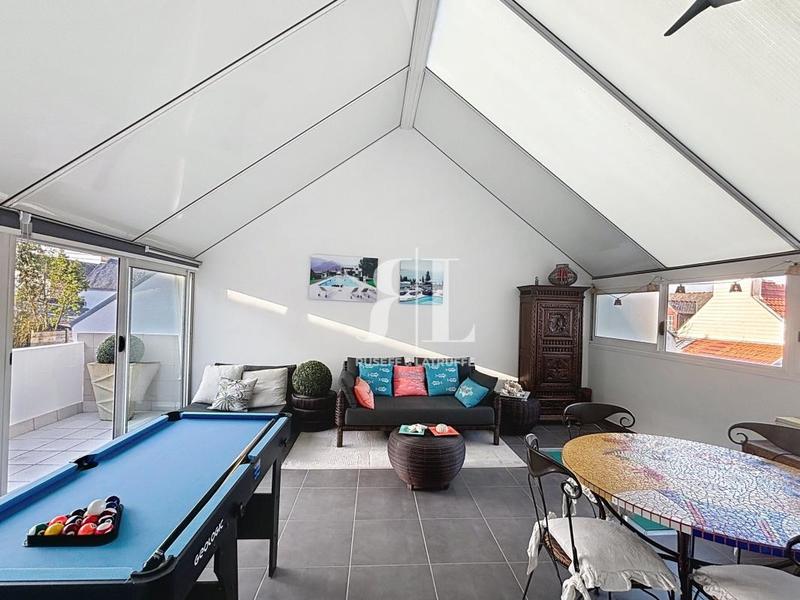 Maison - 141 m² - 6 pièces