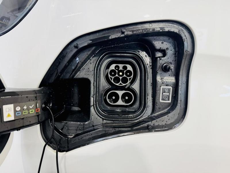 Peugeot Expert e- III Taille m 136 ch 50 Kwh