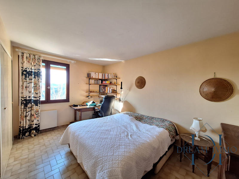 Villa - 163 m² - 6 pièces