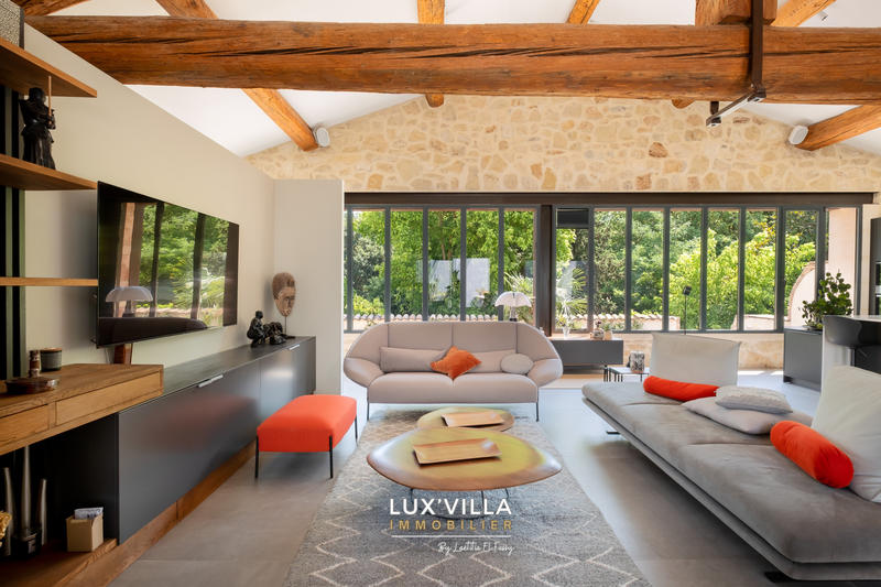 Loft - 210 m² - 5 pièces