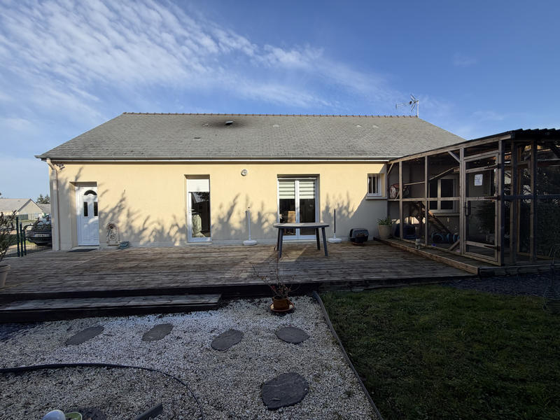 Maison - 93 m² - 5 pièces