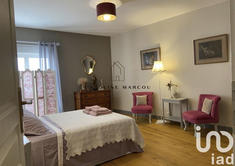 Maison - 343 m² - 10 pièces