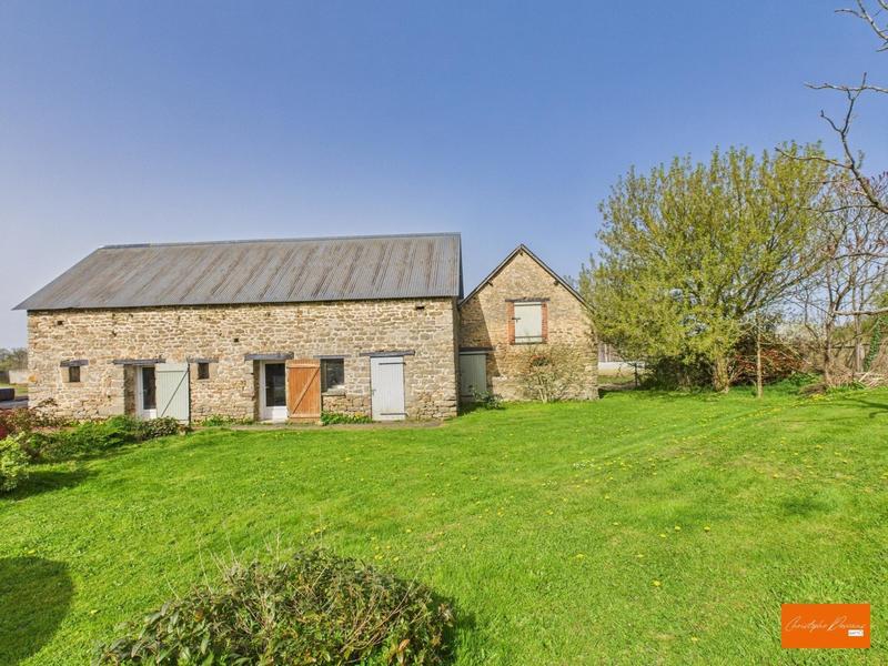 Maison - 240 m² - 8 pièces