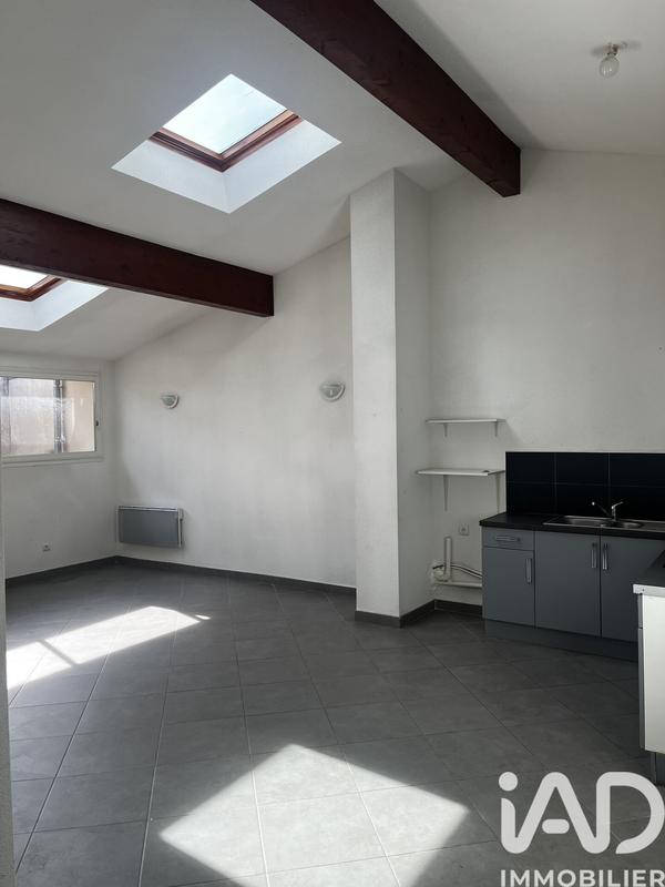 Maison - 300 m² - 4 pièces