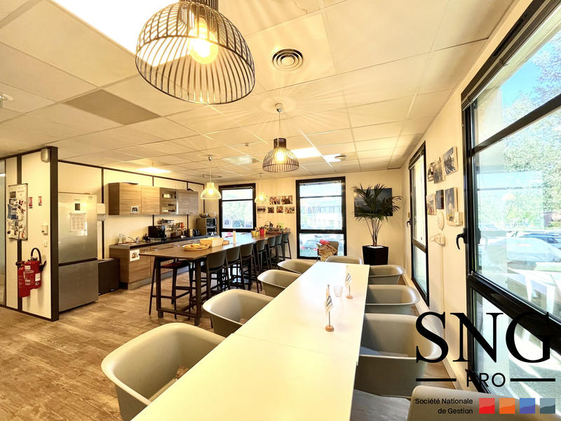 Bureau - 450 m²
