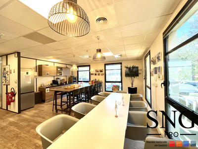 Bureau - 450 m²
