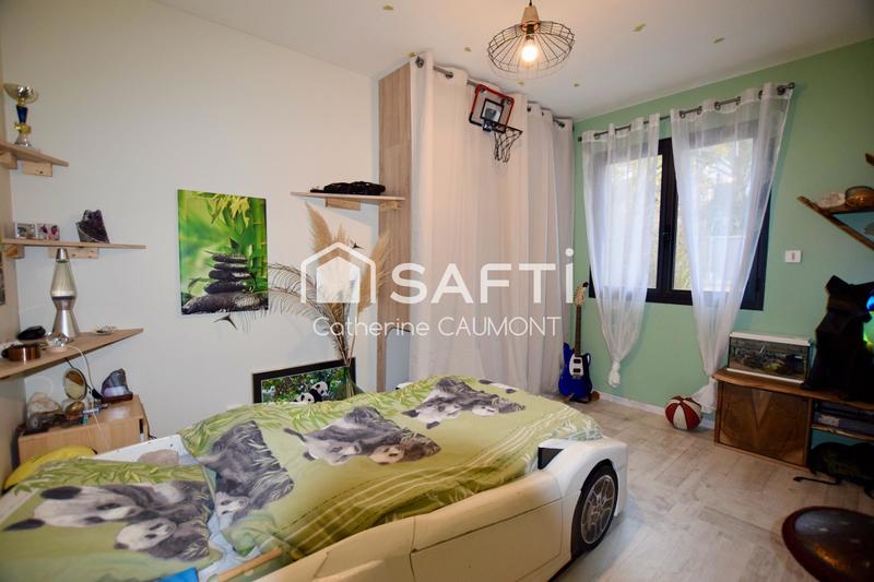 Maison - 212 m² - 8 pièces