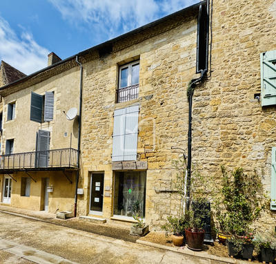Maison - 140 m² - 7 pièces